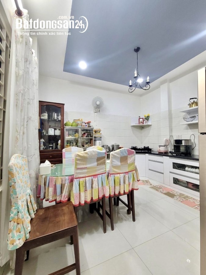 Vip Bình Thạnh GIáp Quận 1- Hẽm Xe Hơi 5m - 4 Tầng - Gía Tốt