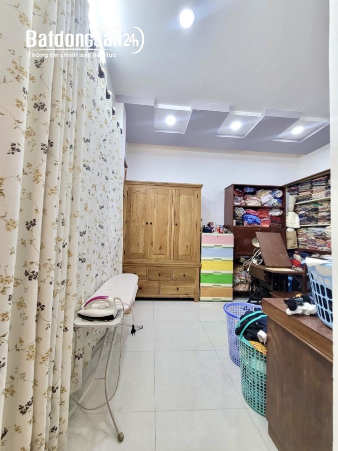 Vip Bình Thạnh GIáp Quận 1- Hẽm Xe Hơi 5m - 4 Tầng - Gía Tốt