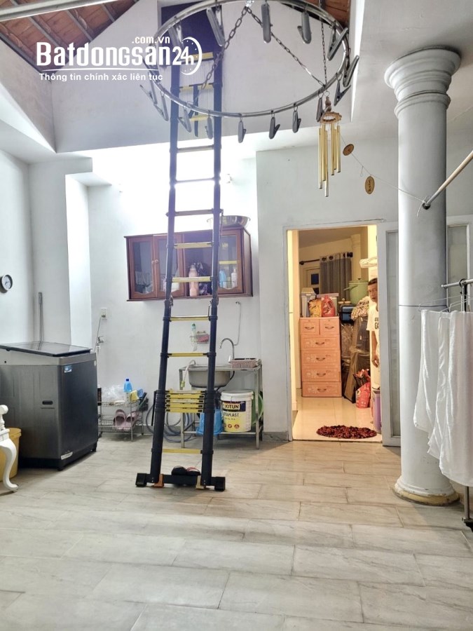 Vip Bình Thạnh GIáp Quận 1- Hẽm Xe Hơi 5m - 4 Tầng - Gía Tốt