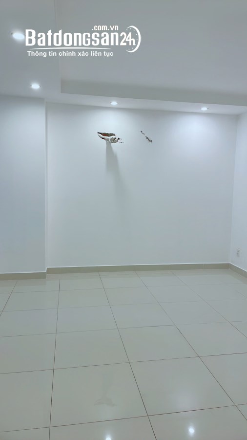 Cần tiền đáo hạn NH cần bán gấp căn hộ Terra Rosa 127m2 - 3PN giá rẻ