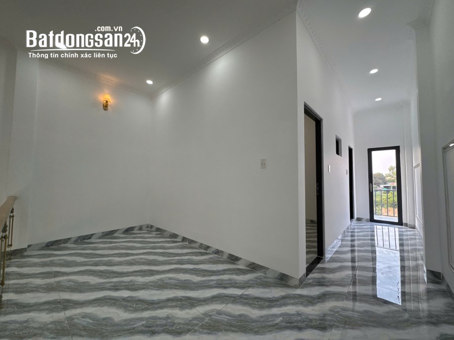 Bán nhà khu Đường ĐT 826, Thị trấn Cần Đước, Huyện Cần Đước
