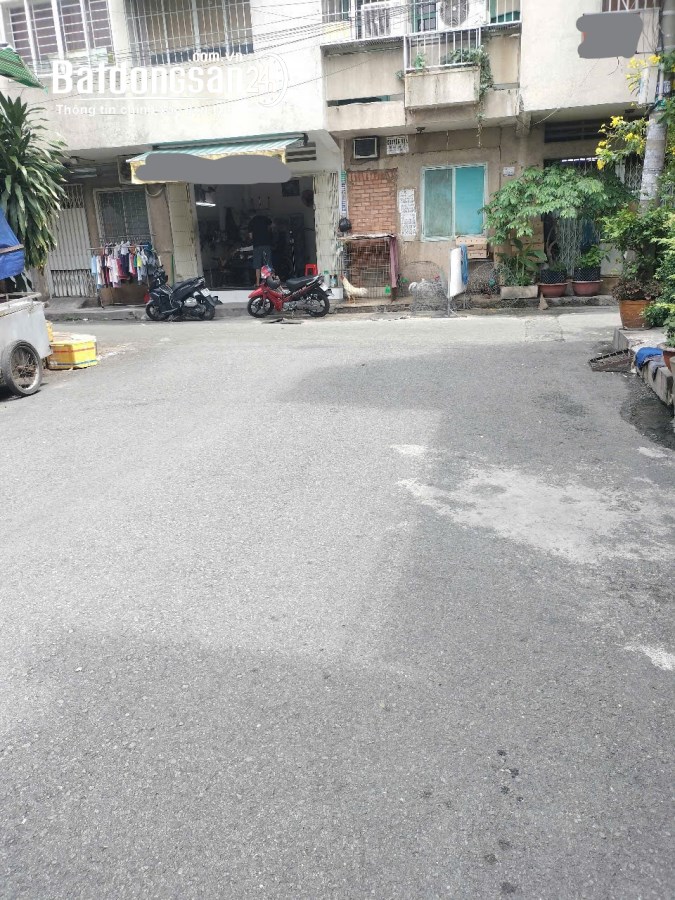 Bán nhà Đường Xóm Đất, Phường 10, Quận 11