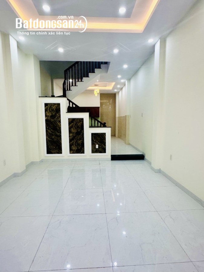Bán nhà mặt phố Quốc Lộ 13, Hiệp Bình Phước, Thủ Đức, 60m², 4 tầng, 6.75  tỷ, sổ hồng