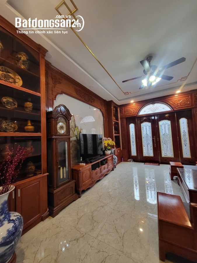 Nhà 3 tầng, đường 7m, 5PN, 146m2 tổng sàn 270m2, Bình Hòa 24. Thuận An, Biinhd Dương