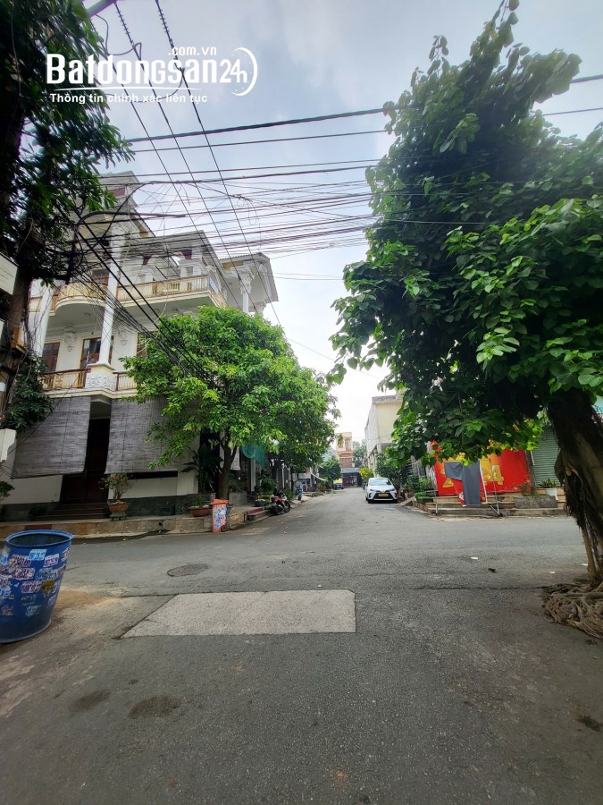 Nhà 3 tầng, đường 7m, 5PN, 146m2 tổng sàn 270m2, Bình Hòa 24. Thuận An, Biinhd Dương