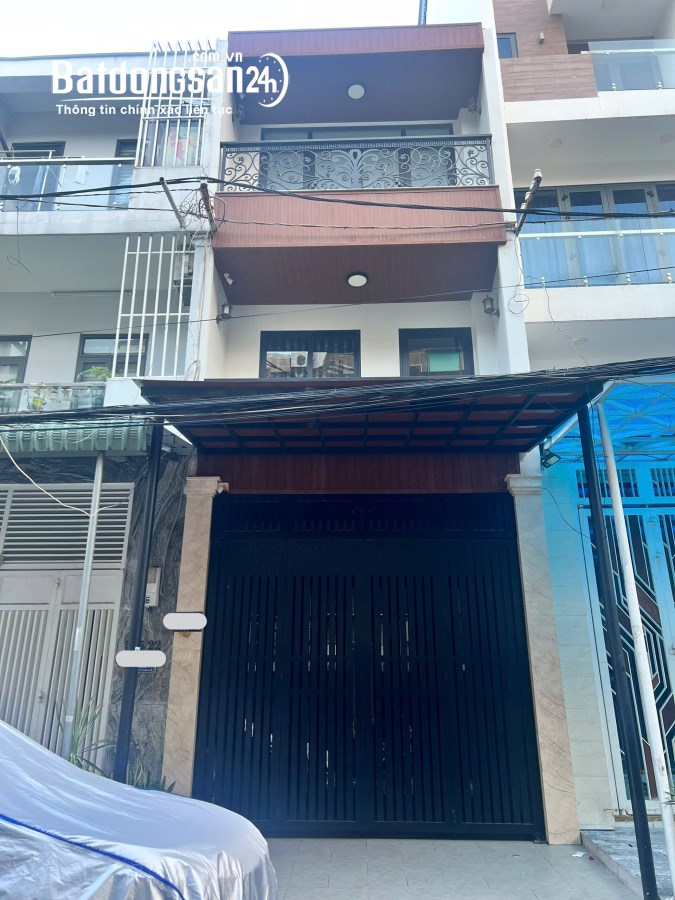 Nhà đẹp hẻm xe hơi 10M, Trung tâm Quận 3 , giá tốt vào ở ngay