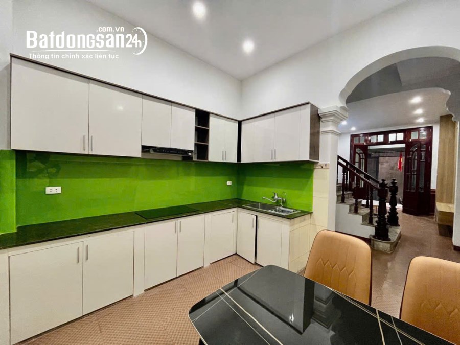 Nhà Trung Tâm Phố Cố Tô Hiệu Hà Đông Ngõ Nông Gần Ô tô Rộng 40m 4 tầng Giá chỉ hơn 8 