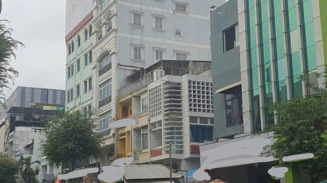Bán nhà mặt tiền Đường Sư Vạn Hạnh, Phường 10, Quận 10
