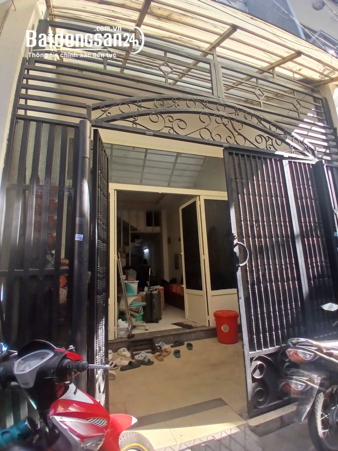Bán gấp Nguyễn Sỹ Sách gần chợ Tân Trụ 4 tầng DT 4x12,5 chỉ 5 tỷ xíu 