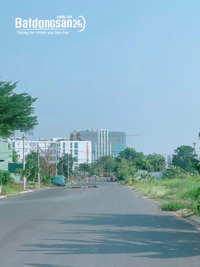 Kẹt Vốn Kinh Doanh cần bán gấp nền đất 13A Hồng Quang 100m2 giá 34 Tr/m2 vị trí đẹp