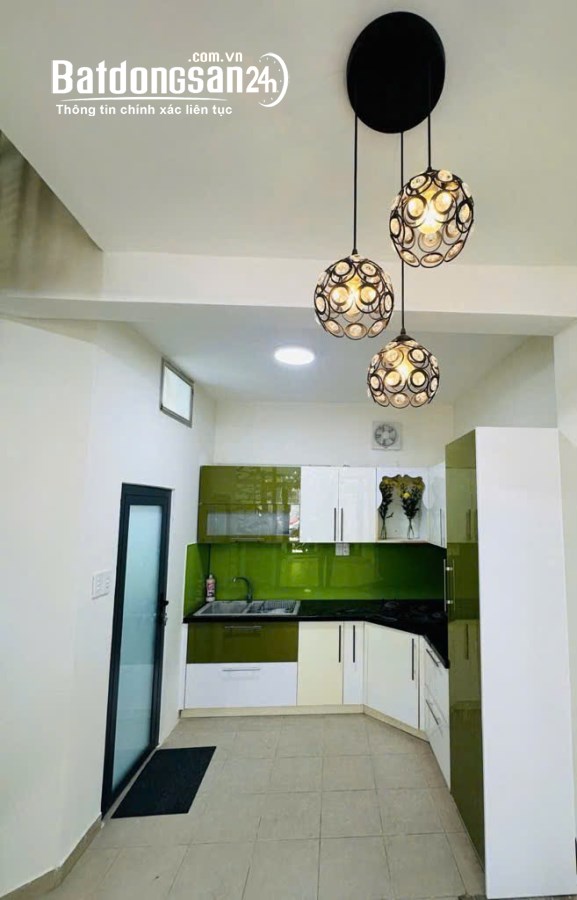 Bán nhà Đường Cách Mạng Tháng Tám, Phường 12, Quận 10