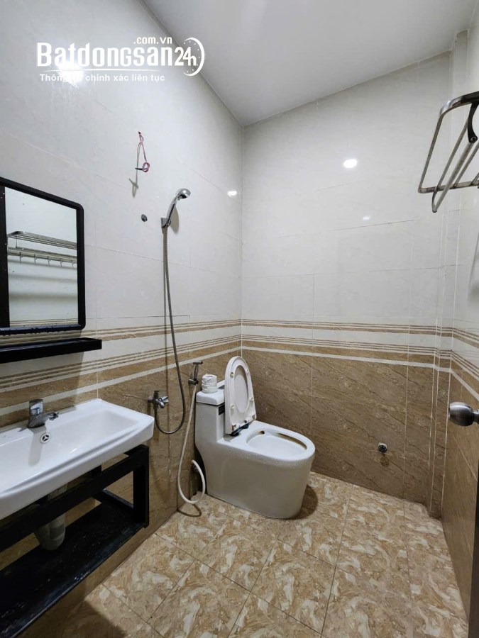 BÁN NHÀ NGUYỄN ĐỨC THUẬN P13 TÂN BÌNH 68M 3 TẦNG CHỈ 6 TỶ 8