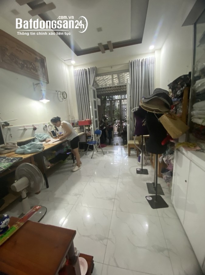 Bán nhà 60m2, 3 tầng, 4PN, 3WC, Nguyễn Văn Lịch, Linh Tây, Thủ Đức -