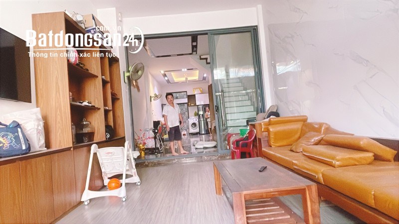 Bán nhà 3 tầng, 70m², 4PN, 4WC, 8.9 tỷ, Trường Thọ, Thủ Đức