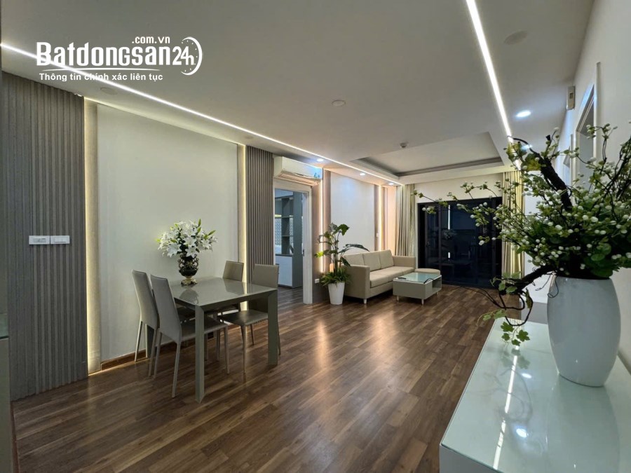 Bán chung cư KĐT Goldmark City 136 Hồ Tùng Mậu. DT 111m- 3 ngủ. LH: 0969054228
