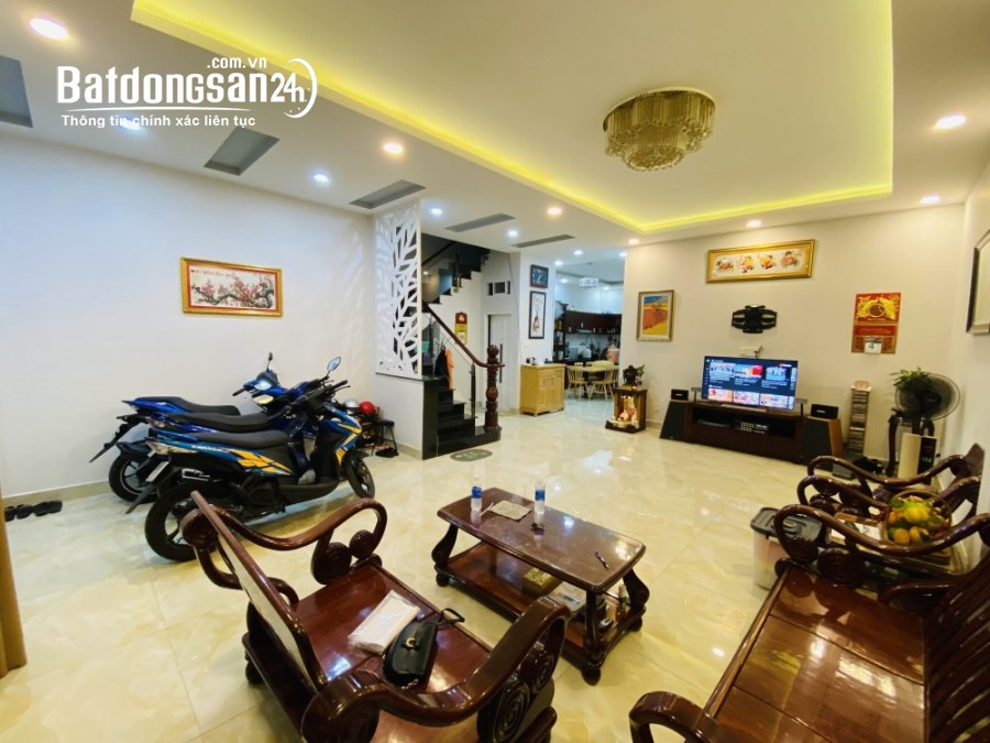 Bán nhà 160m², 2 tầng, 3PN, 4WC, Trường Thọ, Thủ Đức - 9.1 tỷ