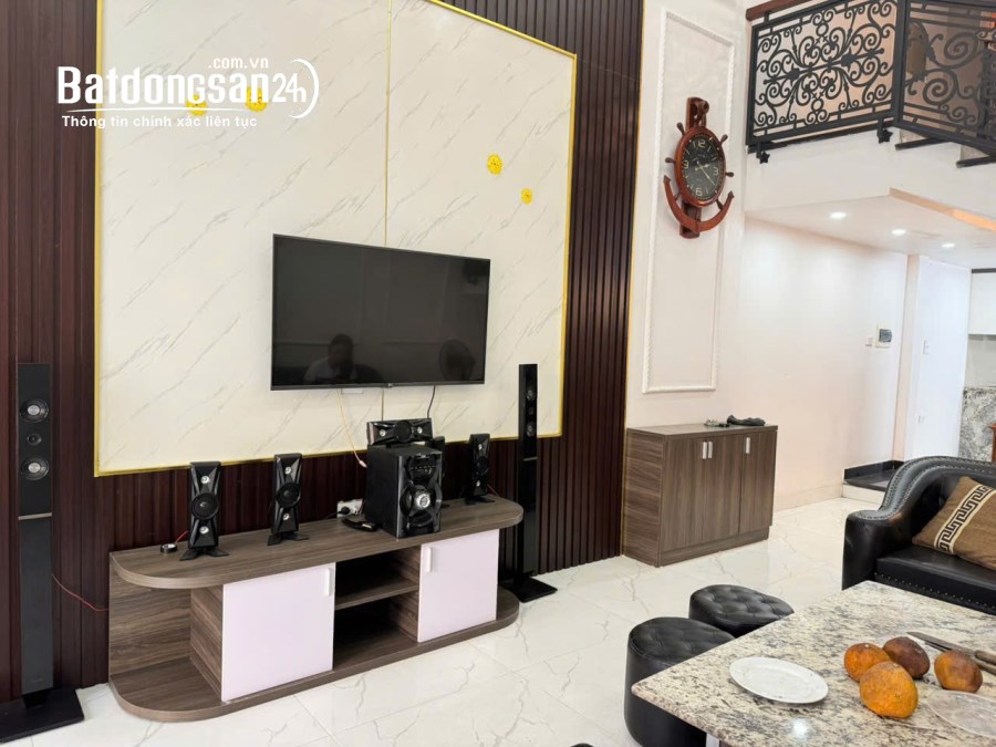 Bán nhà 5 tầng mặt đường quốc lộ 23, Thanh Lâm, Mê Linh. MT kinh
