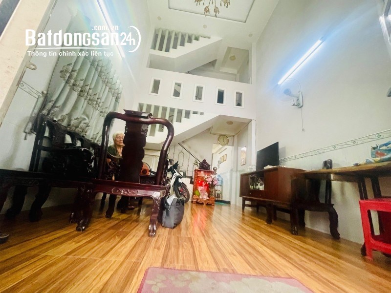 Bán nhà Đường số 7, 4 tầng, 142m², 4PN, 3WC, Linh Xuân, Thủ Đức - 4.95 tỷ