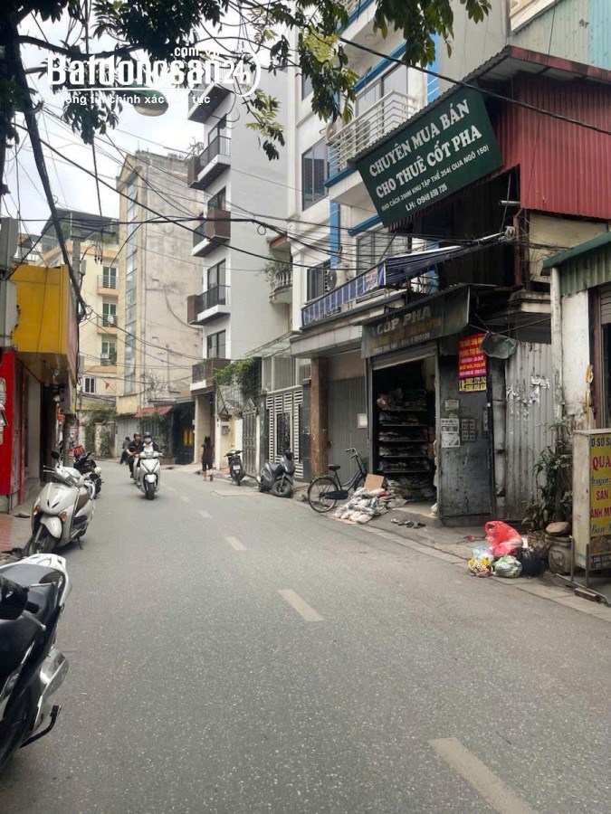 nhà chính chủ Phố Hoa Bằng Cần bán  - TT quận Cầu Giấy, Hà Nội.