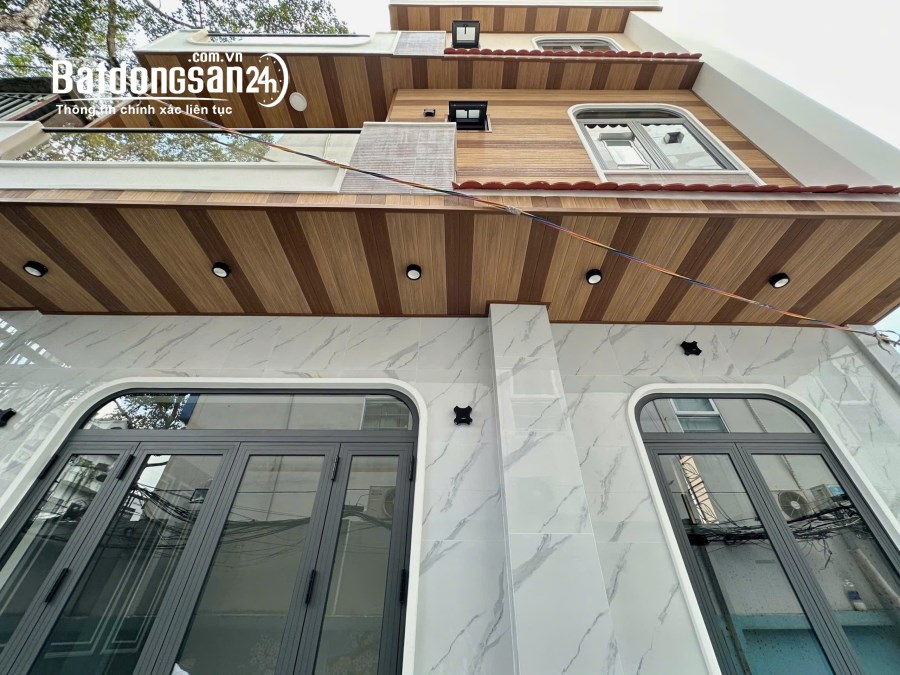 Bán nhà gần đường Trần Quang Khải, Tân Định, Quận 1, 3T 32m2 full NT giá 9,8 tỷ