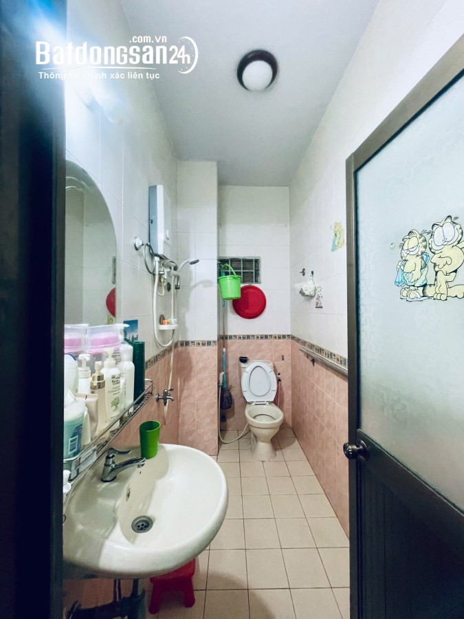Hạ giá bán nhà 5 tầng Huỳnh Văn Bánh,Phú Nhuận, 33m2 chỉ còn 5,3 tỷ