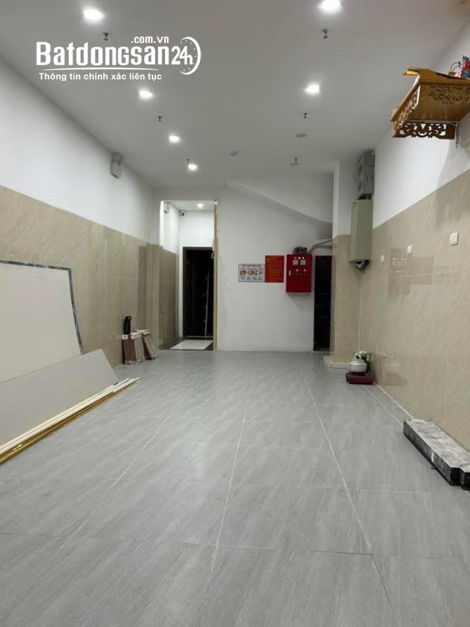 Bán nhà phố Trương Định, Hai Bà Trưng 42m, 5 tầng. Giá: 8.6 tỷ