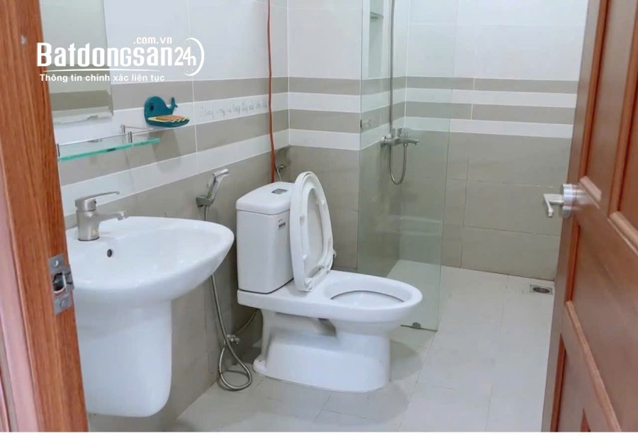 Cho thuê nhà Nguyên Căn 3 Lầu vào ở ngay KDC 13E sau lưng ĐH Văn Hiến