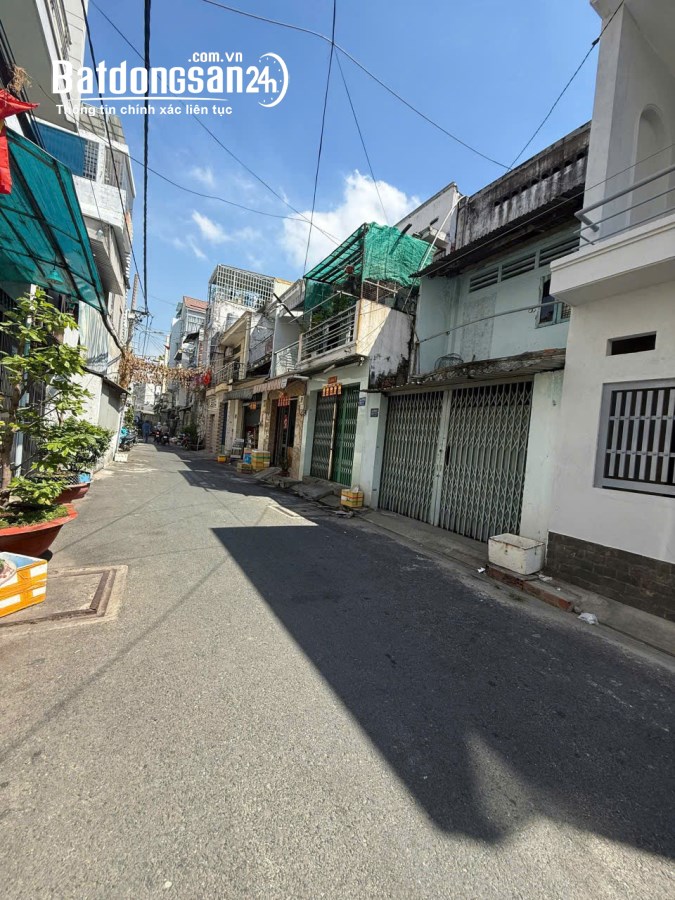 Chỉ 7.8 tỷ sở hữu ngay căn nhà HXH 341/ Khuông Việt P. Phú Trung Q. Tân Phú