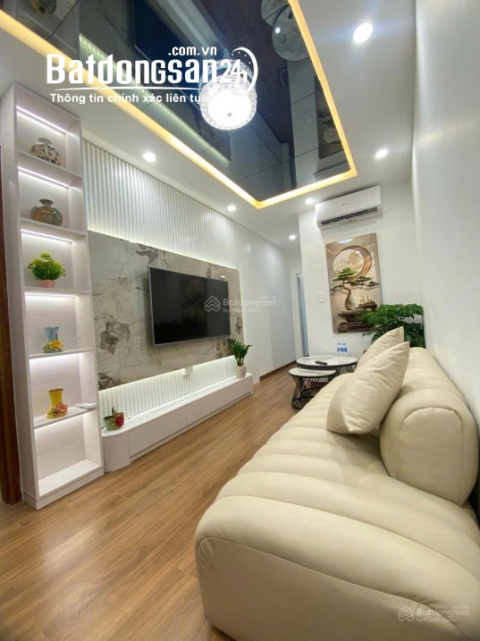 Bán gấp căn hộ 2PN, 2WC full nội thất tại Thi Sách, Hai Bà Trưng,