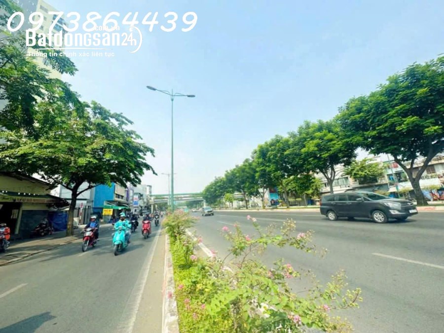 BÁN NHÀ MẶT TIỀN KINH DOANH PHẠM VĂN ĐỒNG - Phường 3, Quận Gò Vấp
