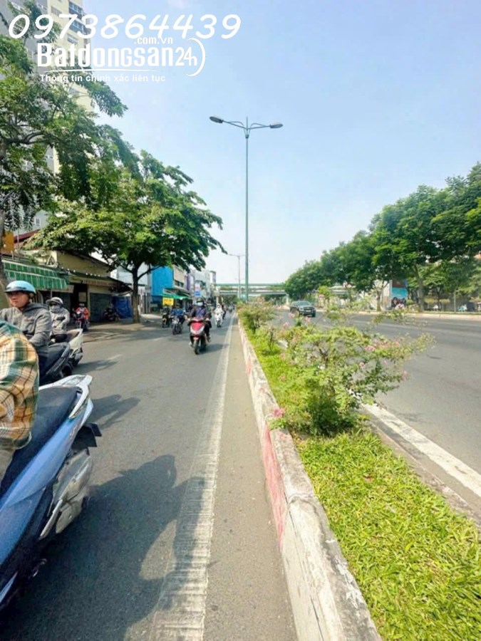 BÁN NHÀ MẶT TIỀN KINH DOANH PHẠM VĂN ĐỒNG - Phường 3, Quận Gò Vấp
