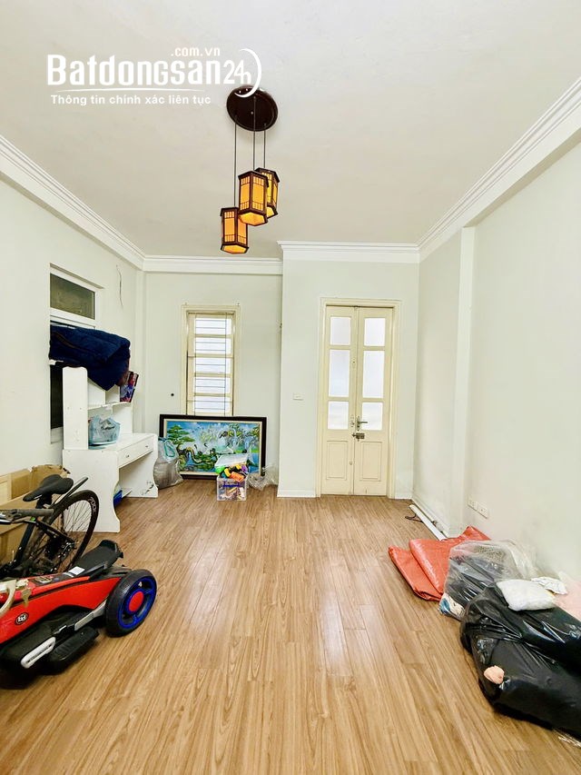 Bán nhà Đường Dịch Vọng, Phường Dịch Vọng, Quận Cầu Giấy