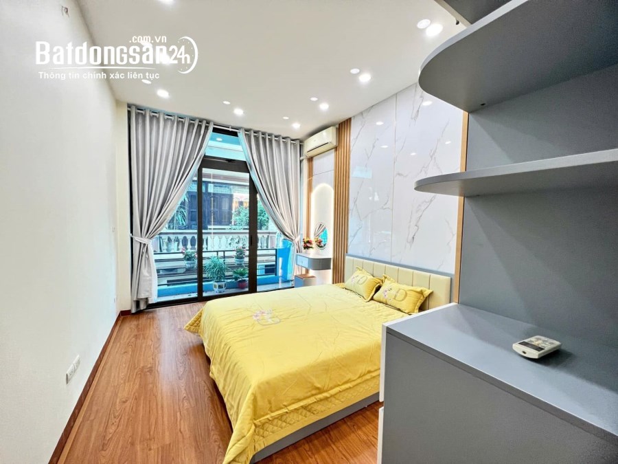 Bán nhà phố 8/3 - Kim Ngưu, Hai Bà Trưng 41m, 5 tầng. Giá: 11.5 tỷ