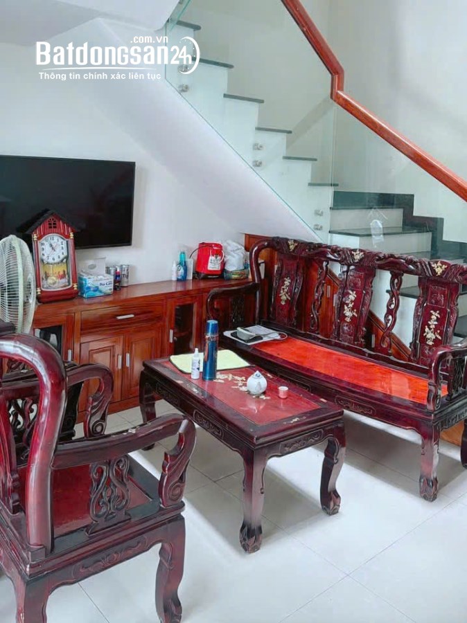 Kẹt Vốn KD Tôi cần BÁN GẤP nhà mặt tiền 3 Tầng - 5PN đường 12m KDC 13E INTRESCO giáre