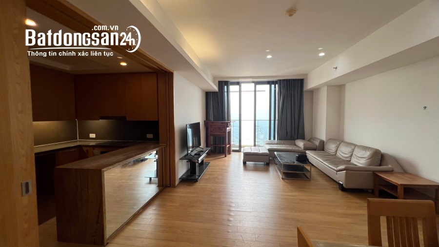 Cho thuê căn hộ 4 phòng ngủ, (trên 200m2) đầy đủ đồ tại Indochina, 241 Xuân Thủy, Cầu Giấy