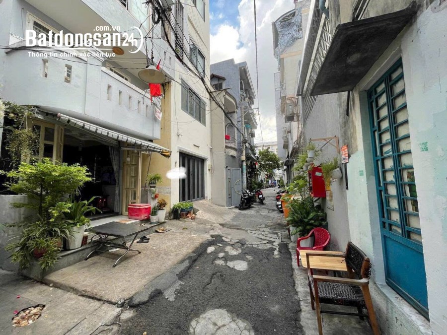 Bán nhà DT 100m2 - Hẻm xe hơi Đường Tân Hương, Quận Tân Phú