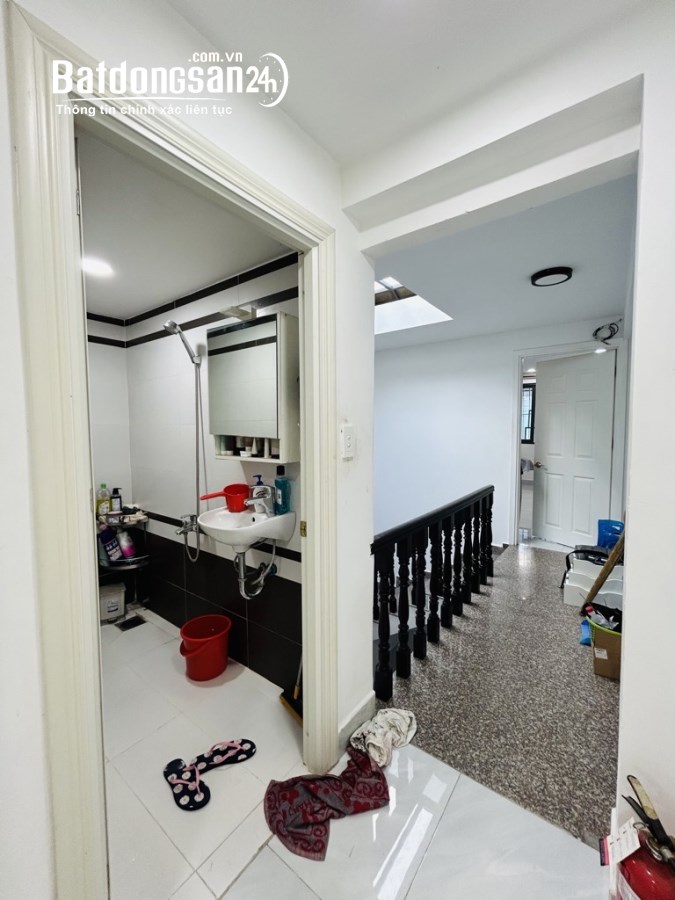 Bán nhà gần Đường Mai Văn Vĩnh, Phường Tân Quy, Quận 7