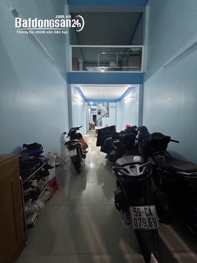 CHỦ CẦN BÁN GẤP NHÀ QUẬN 7 TÂN QUY – 68m2 GIÁ CHỈ 13 TỶ - ĐƯỜNG TRƯỚC NHÀ 14M