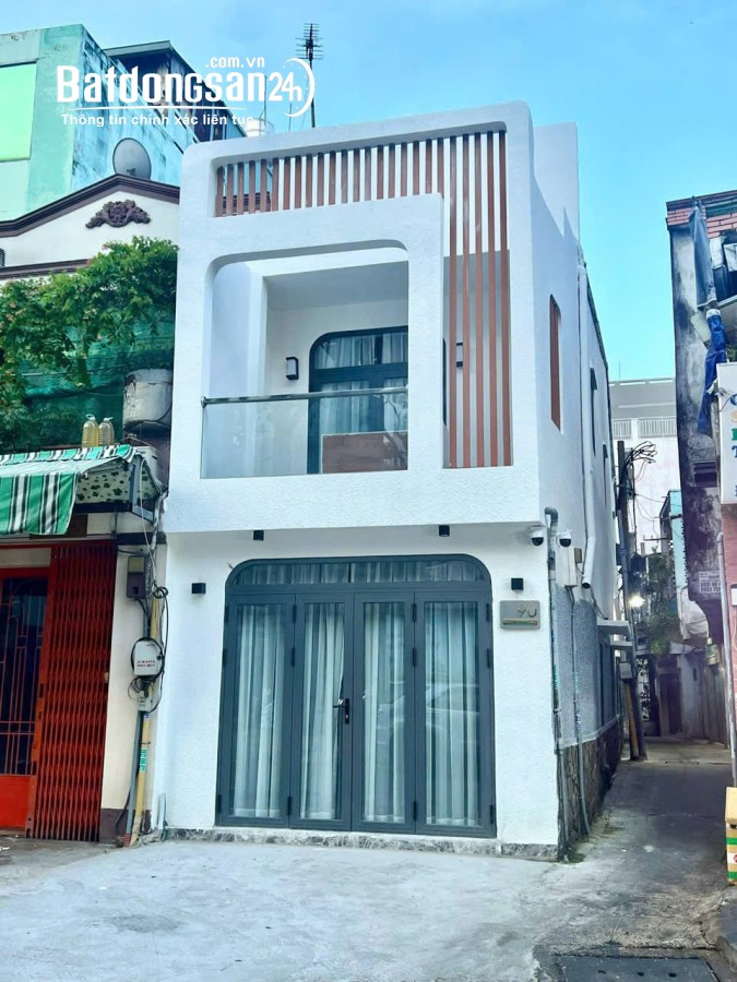 Bán nhà mặt tiền Đường Phan Xích Long, Phường 16, Quận 11