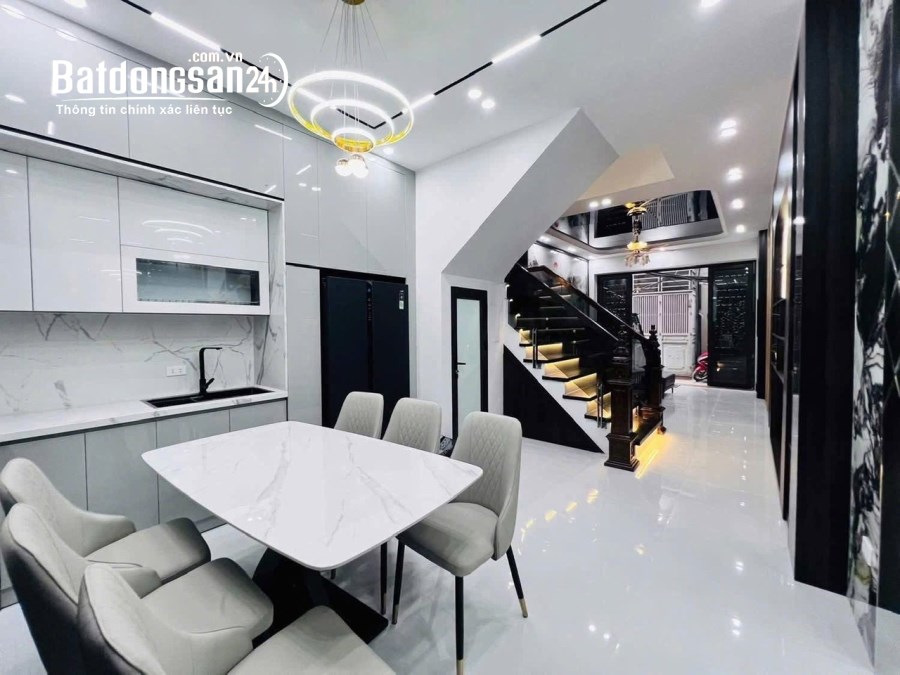 Bán nhà Phố Khúc Thừa Dụ, Phường Dịch Vọng, Quận Cầu Giấy