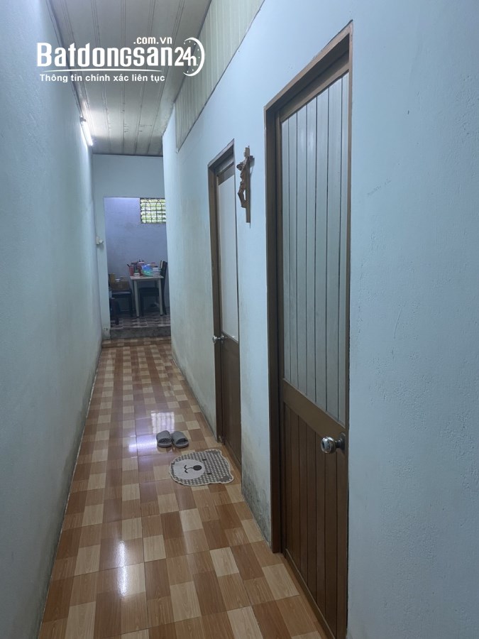 Cho thuê nhà Bình Quới, hẻm xe hơi, tấng 1 100m2, gác 40m2. Giá rẻ.