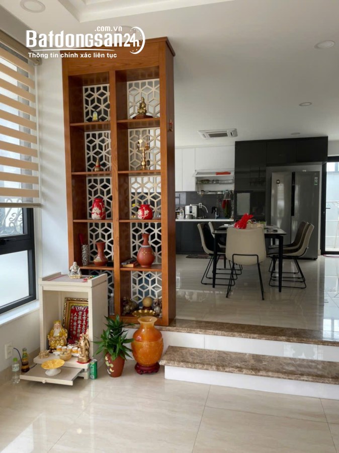 Bán Biệt thự-Villas Đường Nguyễn Hoàng, Phường An Phú, TpThủ Đức (Quận 2)