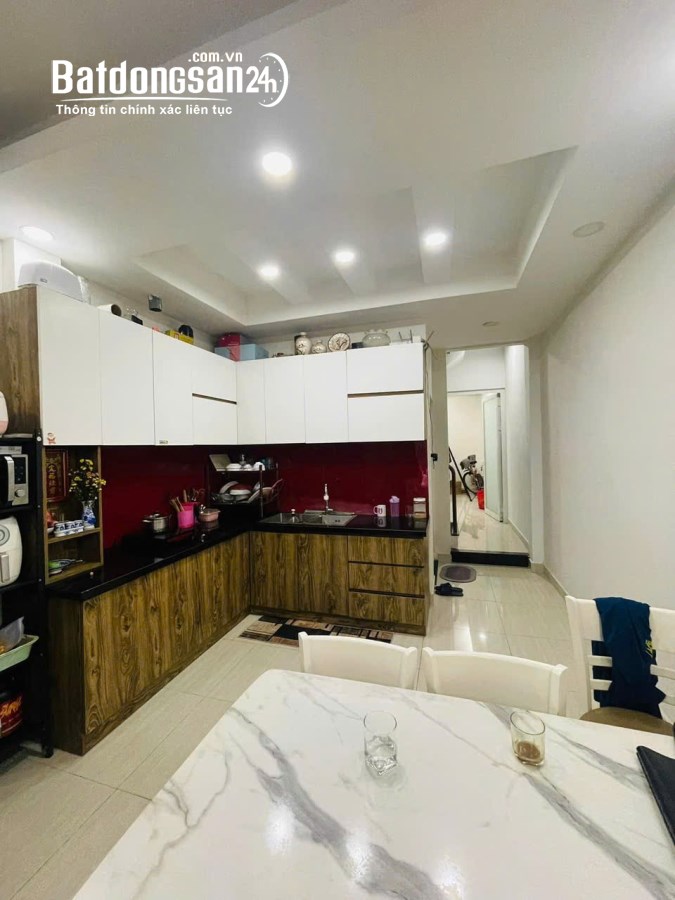 Cách Mạng Tháng Tám - Nhà Mới - Hẻm Xe Hơi - Không QH - 59m - 8.6 Tỷ