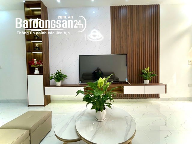 Bán Gấp Nhà Lô Góc Ô tô Đỗ Cửa Mỹ Đình Nam Từ Liêm 40m2-6 Tầng- Giá chỉ 7 Tỷ 