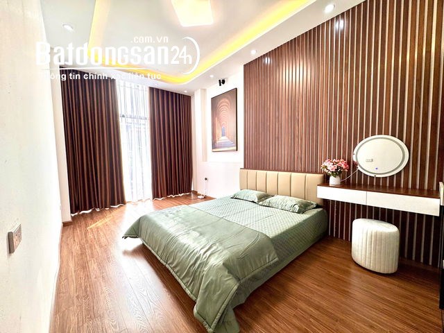 Bán Gấp Nhà Lô Góc Ô tô Đỗ Cửa Mỹ Đình Nam Từ Liêm 40m2-6 Tầng- Giá chỉ 7 Tỷ 