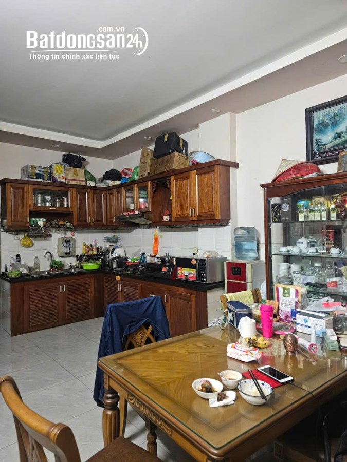 Bán nhà mặt tiền Đường Ni Sư Huỳnh Liên, Phường 10, Quận Tân Bình