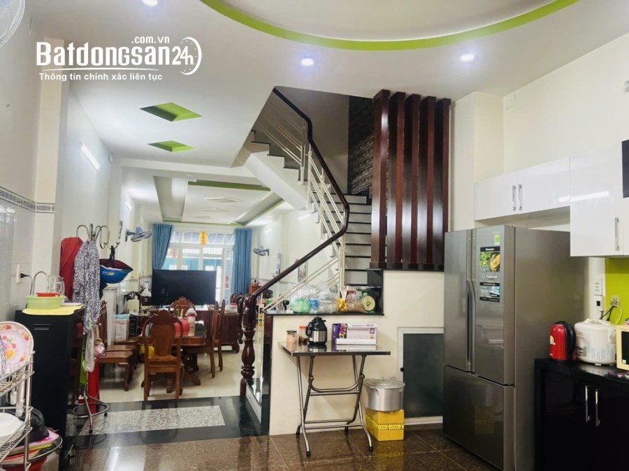 Chủ gấp bán, giá chỉ hơn 70 triệu/m² cho nhà 3 tầng HXH Nguyễn Sỹ Sách, DT 100m²