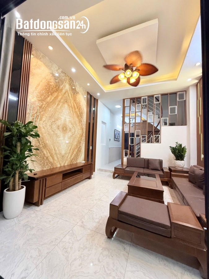 Bán nhà Kim ngưu, Hai bà trưng, diện tích 43m, 4 tầng, giá 9,85 tỷ, Kinh doanh, full 