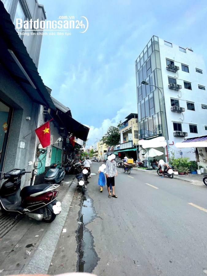 Bán nhà mặt tiền Đường Đề Thám, Phường Cô Giang, Quận 1