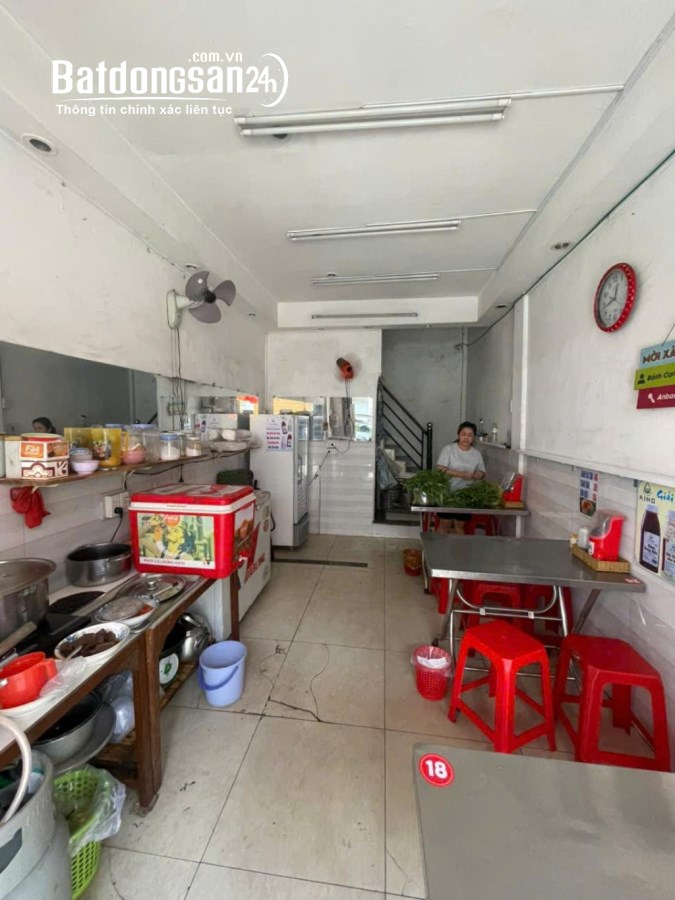 Bán nhà mặt tiền Đường Nguyễn Kiệm, Phường 4, Quận Phú Nhuận
